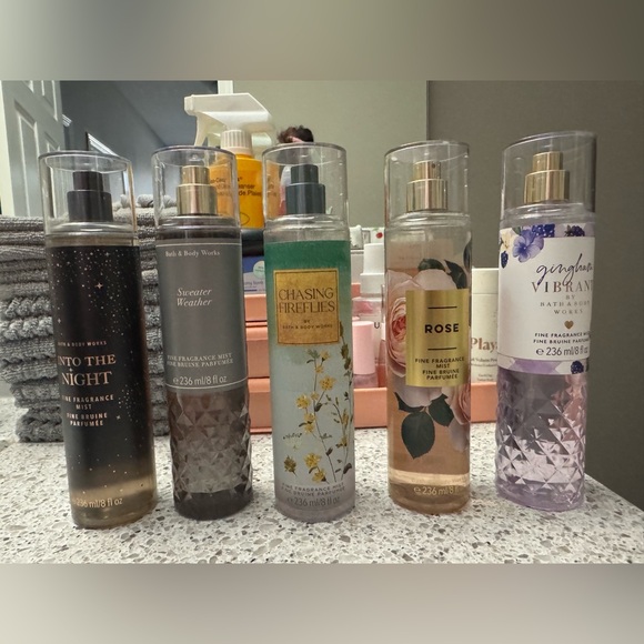 8 Bath and Body Work Body Sprays - Picture 2 of 2